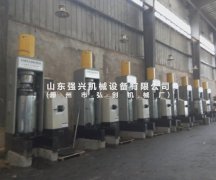 河南遂平大型芝麻油公司使用我公司榨油機(jī)生產(chǎn)場(chǎng)景